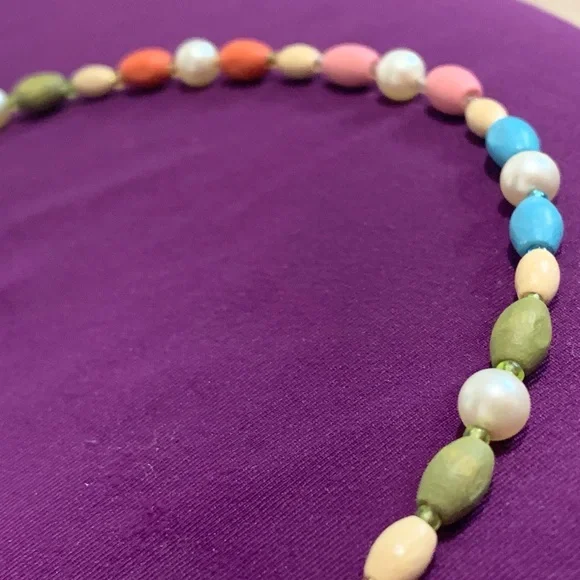 Handmade Springtime Necklace - Picture 4 of 10